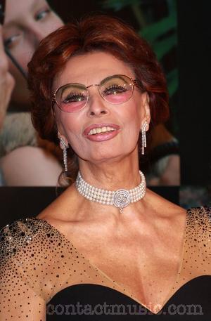 sophia loren guess. Tags: Sophia Loren